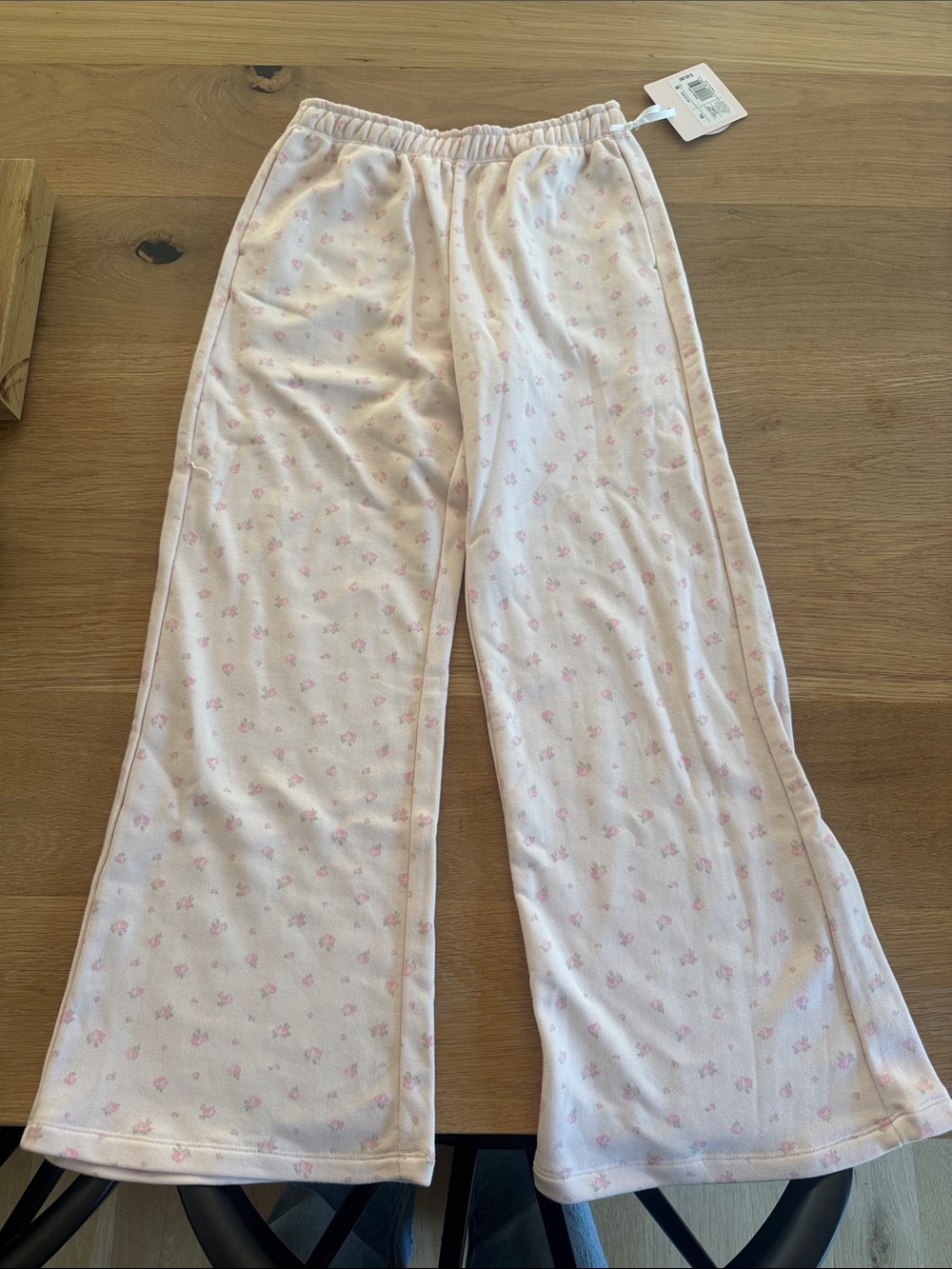 Girls' Light Pink Floral Sweatpants - Brand Unspecified